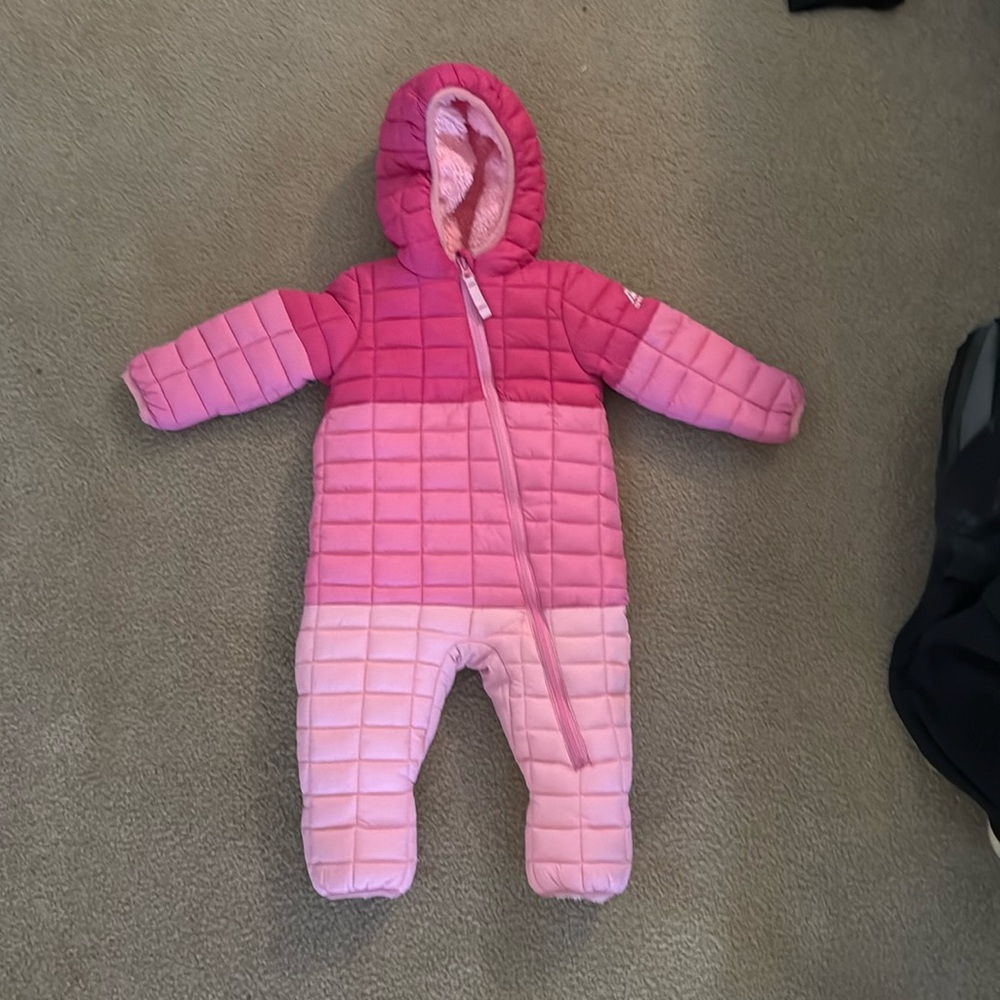 Snozu 9-12m snowsuit